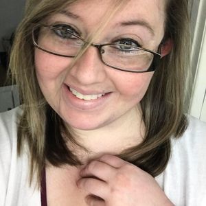 Meet your Posher, Lydia